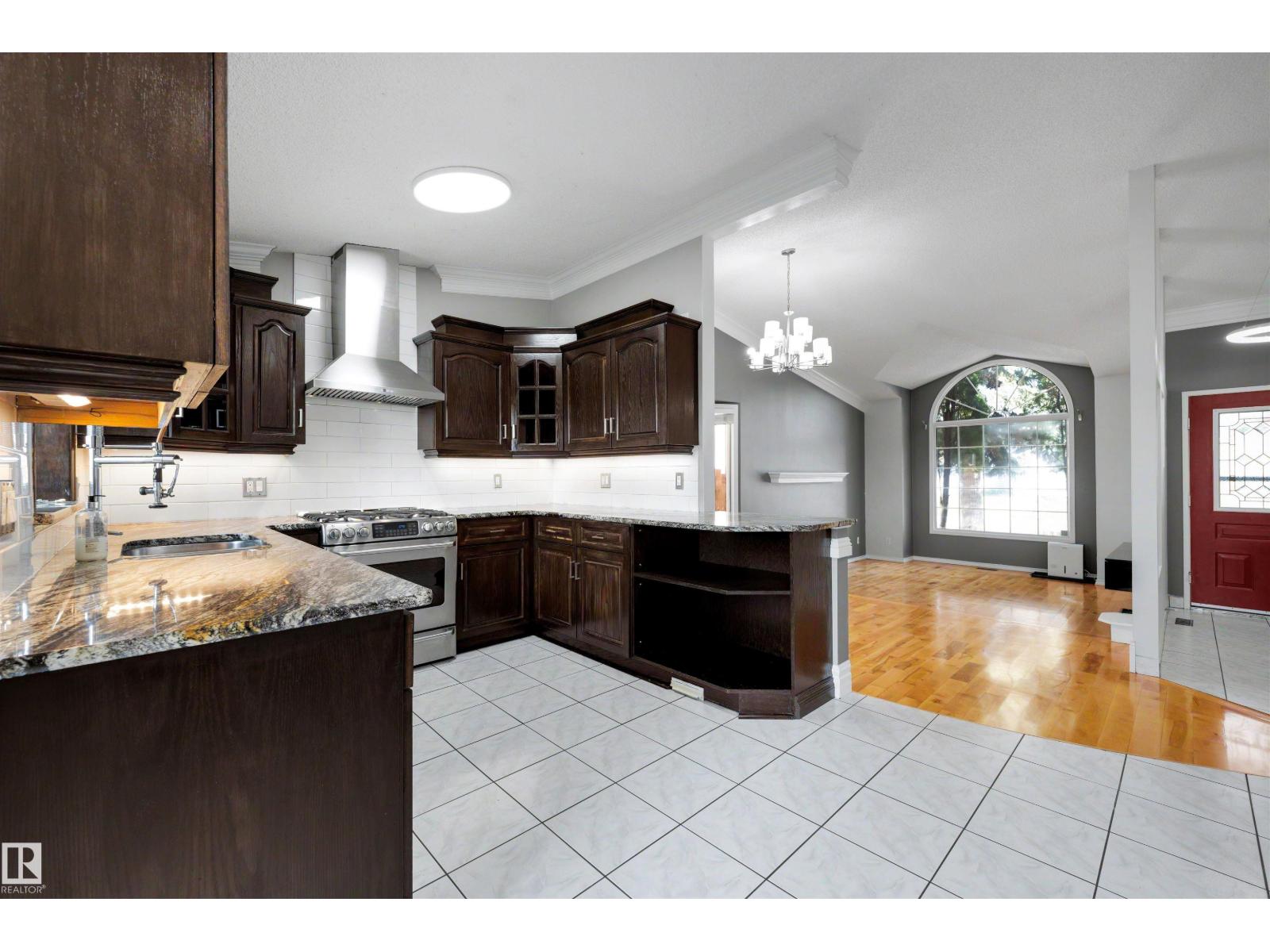 4639 10 AV NW - Image 8