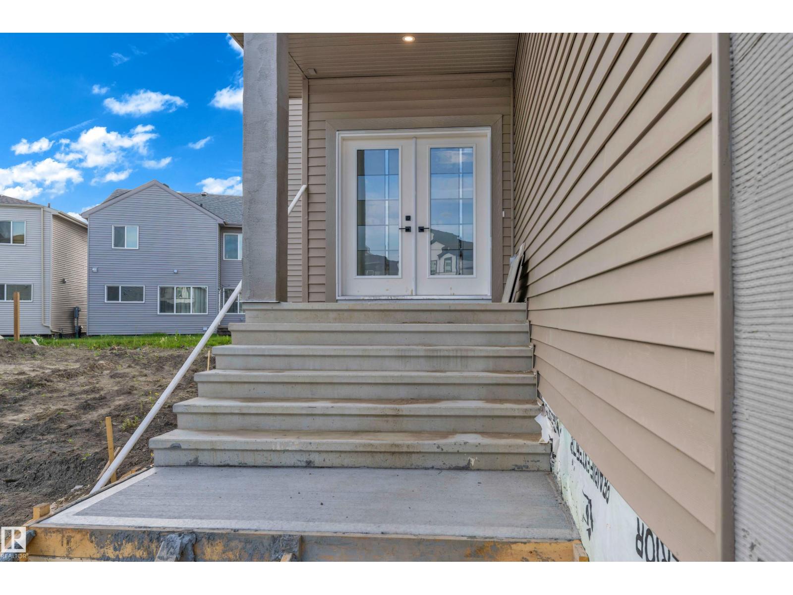 2824 194 ST NW - 4