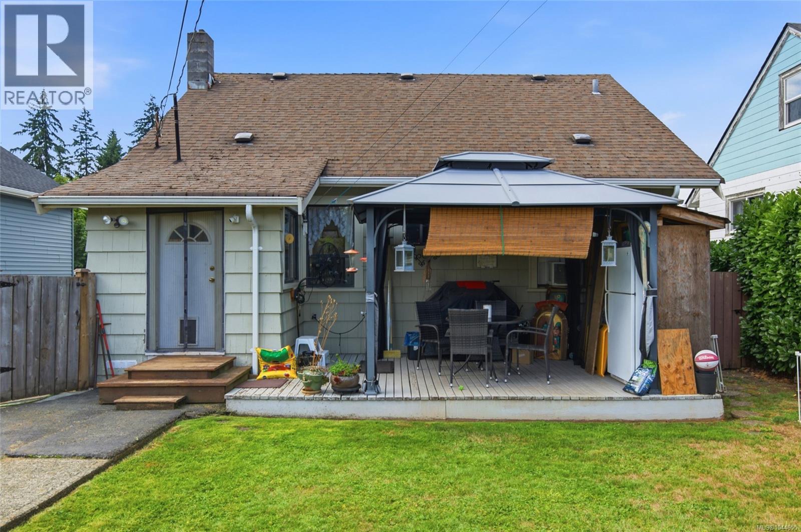 3529 9th Ave - Image 22