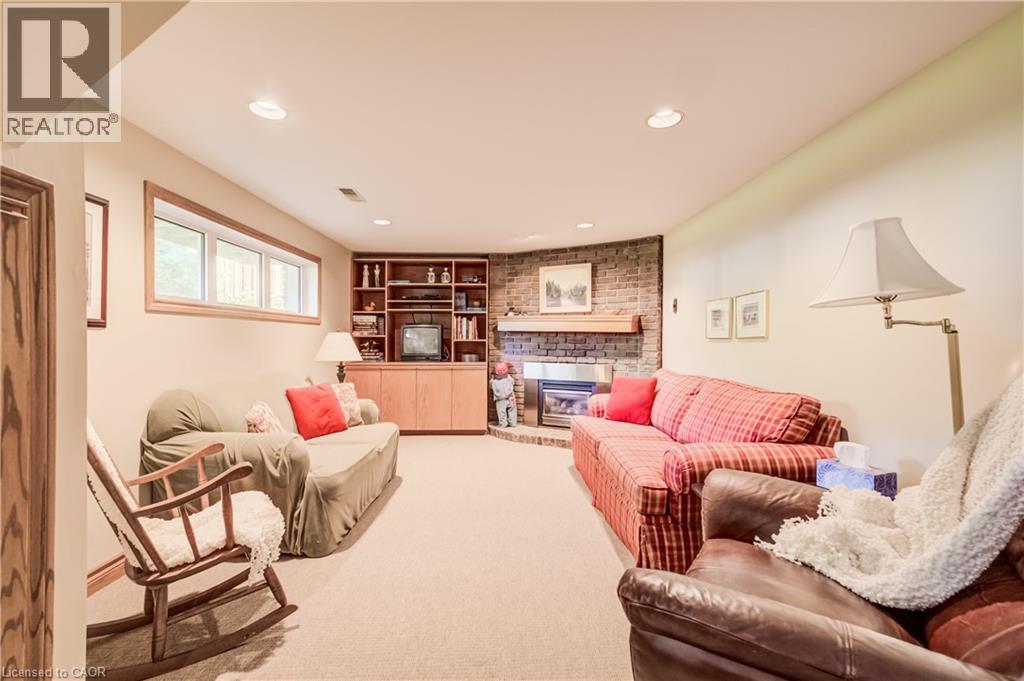291 VILLA Place - Image 19
