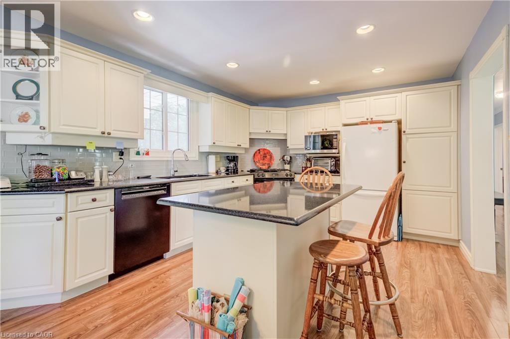 291 VILLA Place - Image 10