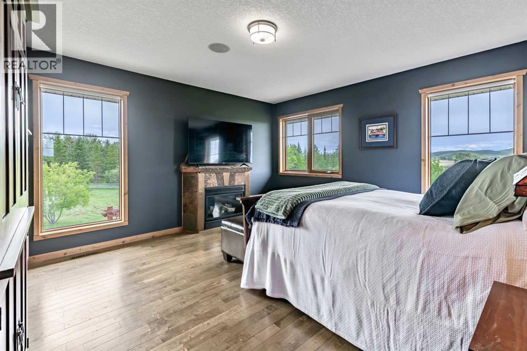 258104 48 Street W - Image 22