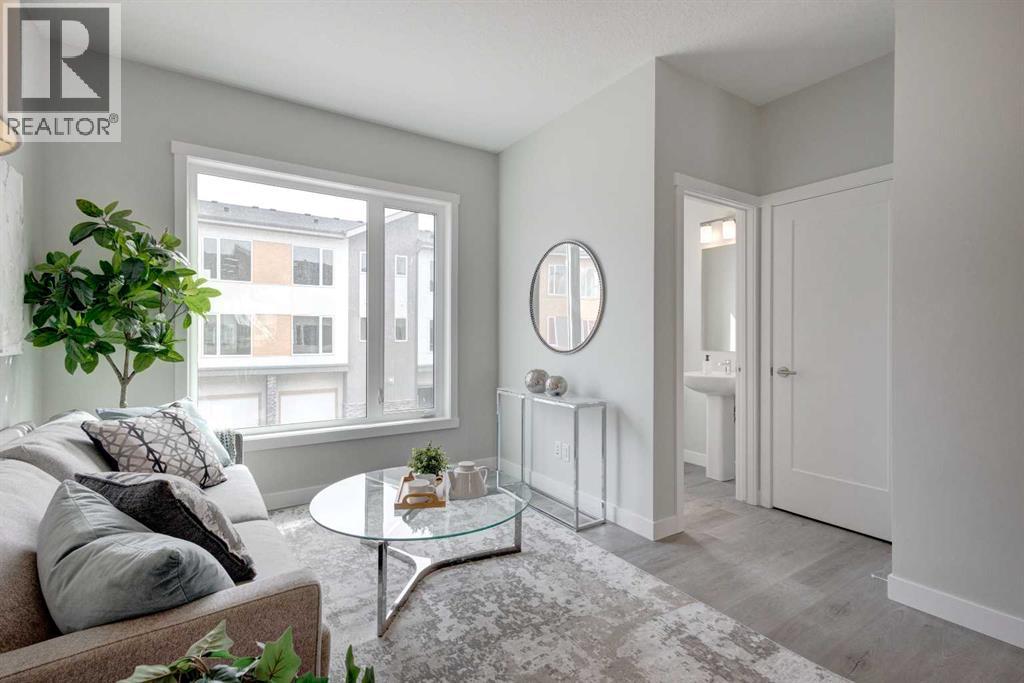212 Shawnee Square SW, Shawnee Slopes, Calgary photo 4