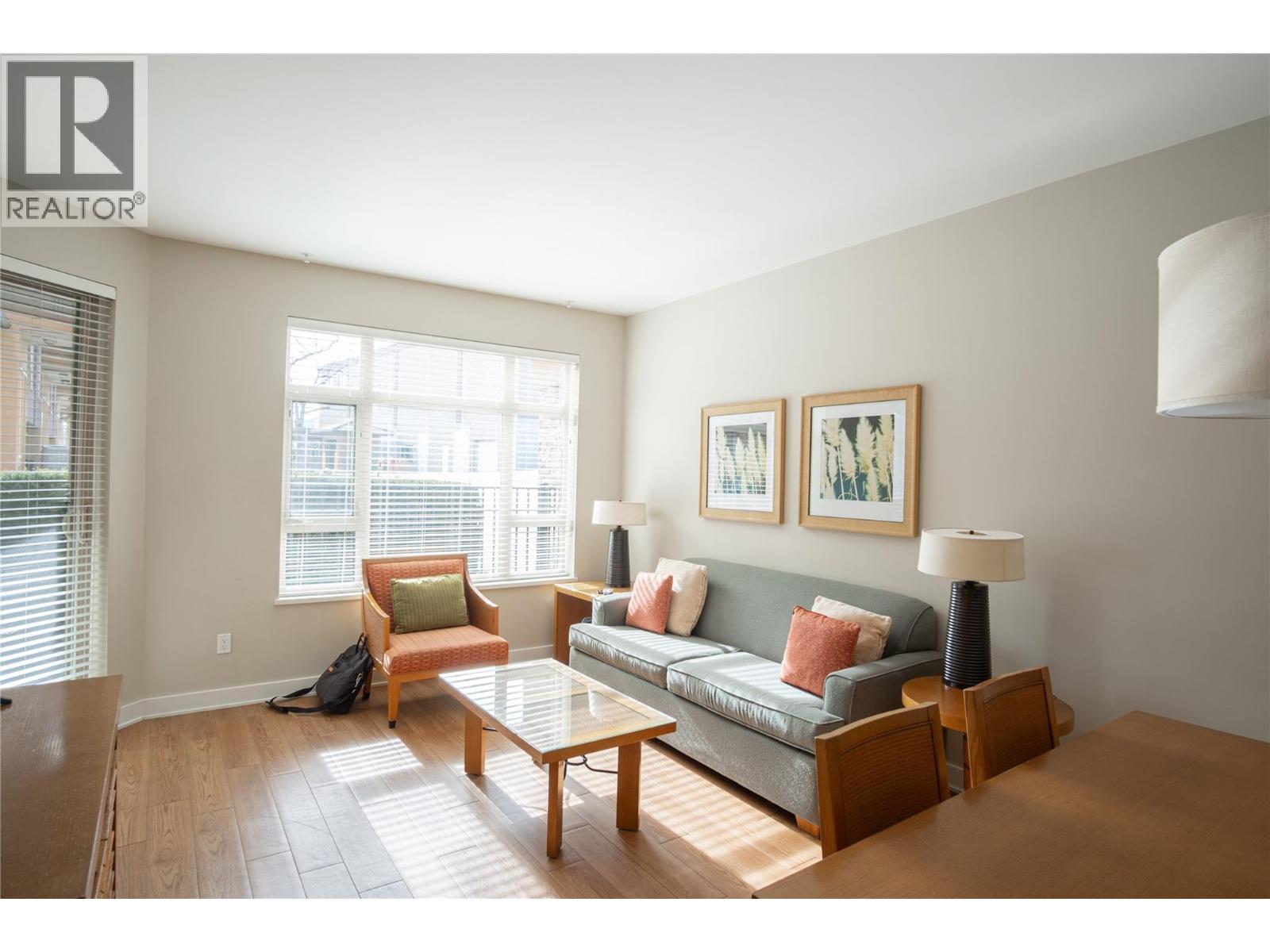 #117 15 Park Place - 17