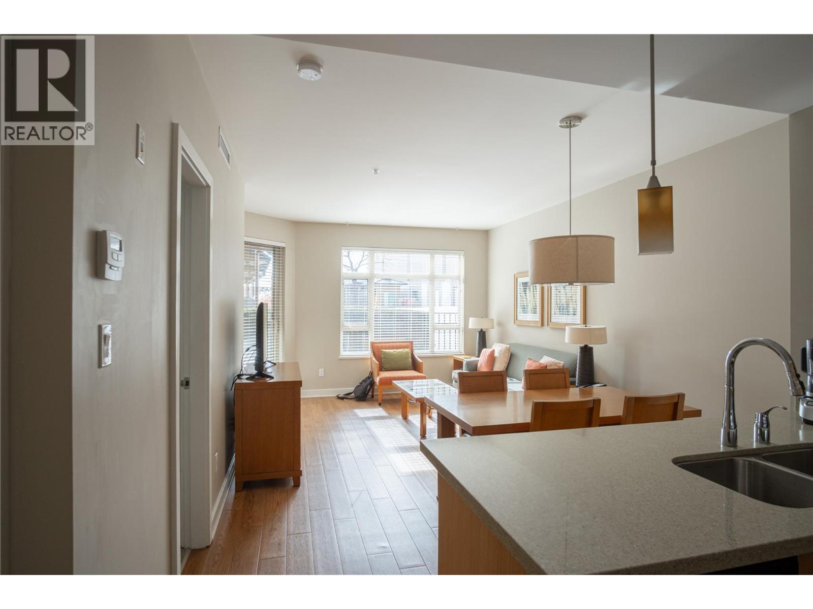 #117 15 Park Place - 3