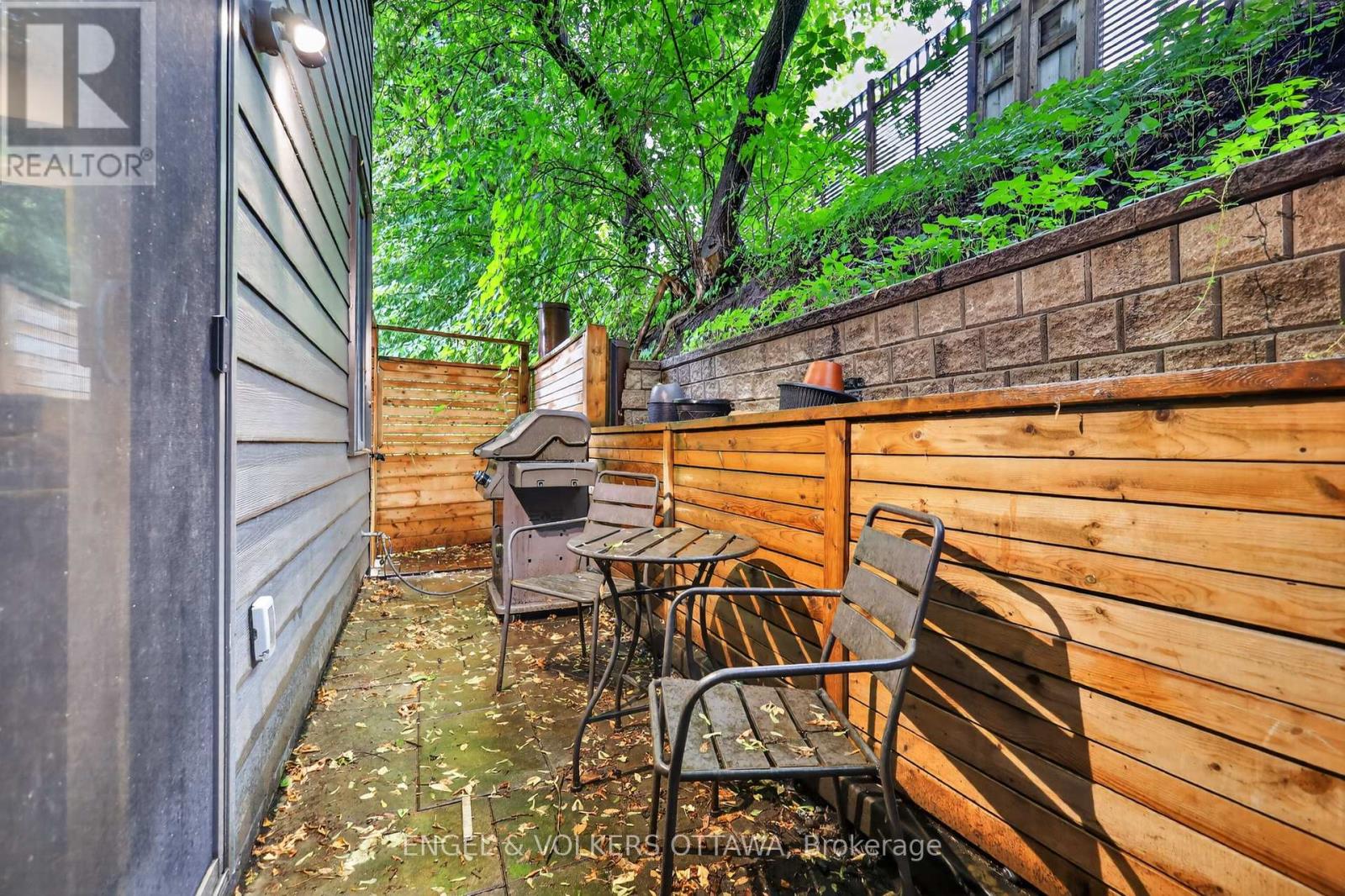 304 RIVERDALE AVENUE - 45