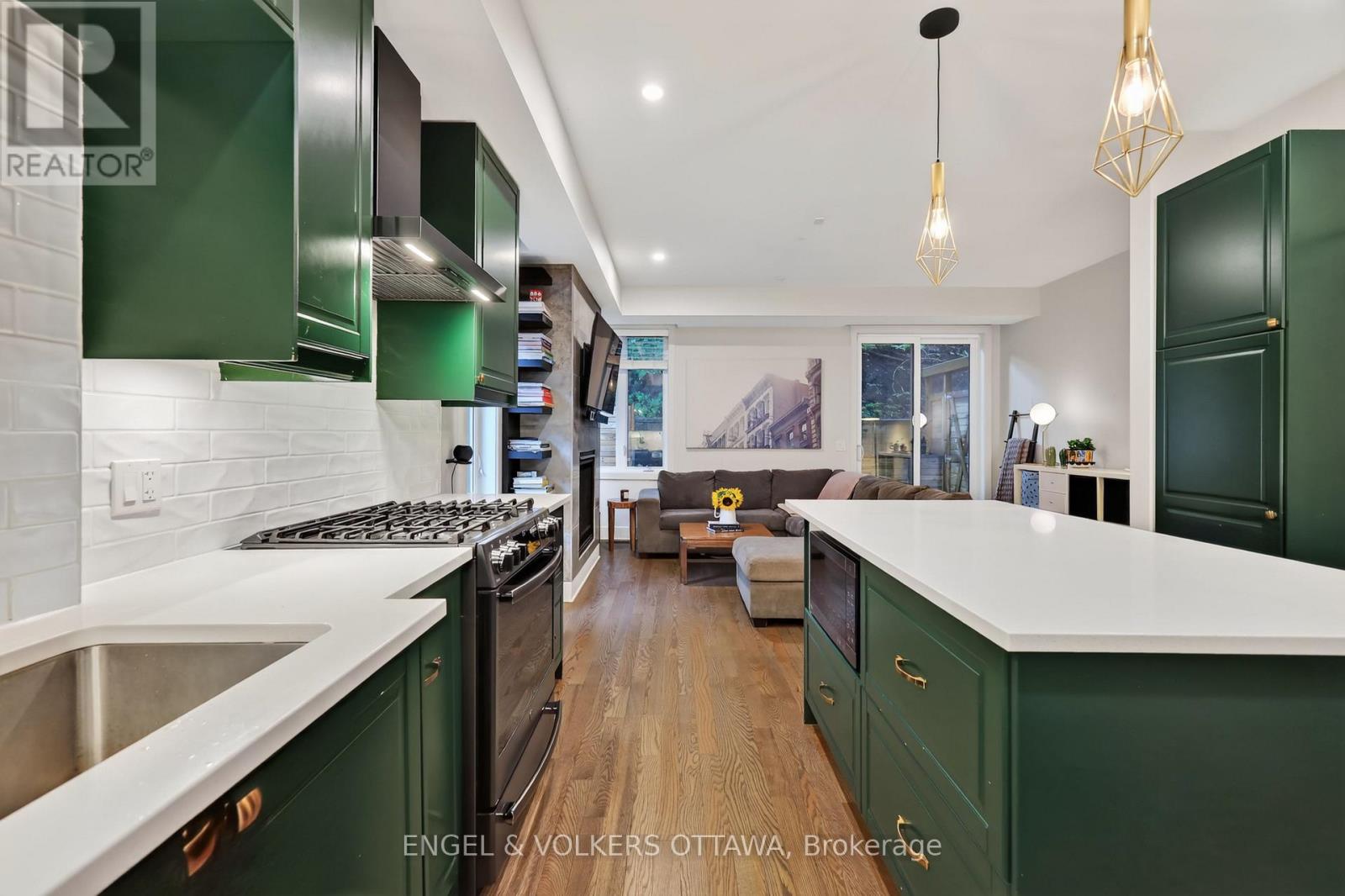 304 RIVERDALE AVENUE - 5