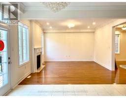 160 Chouinard Way, Aurora, ON L4G1B7 Photo 10