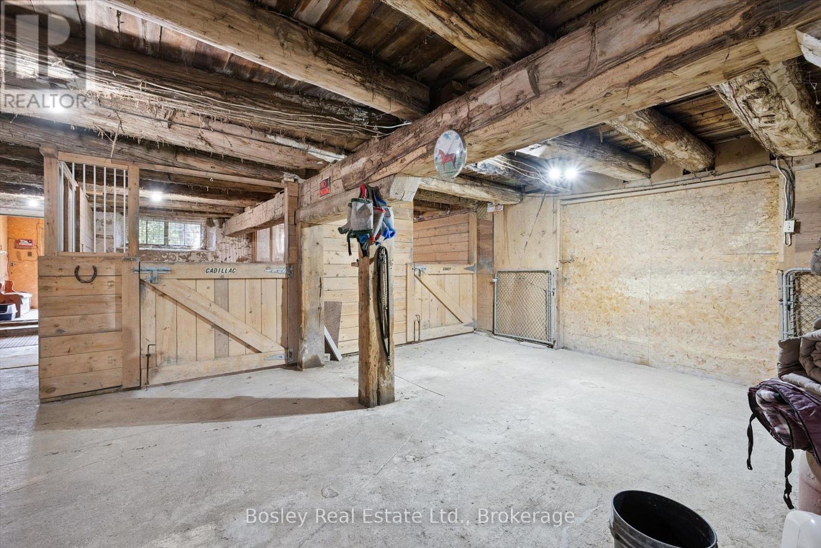 5049 THIRD LINE - Image 31