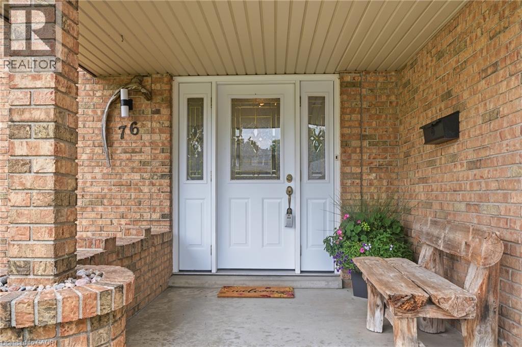 76 LOWER CANADA Crescent - Image 3