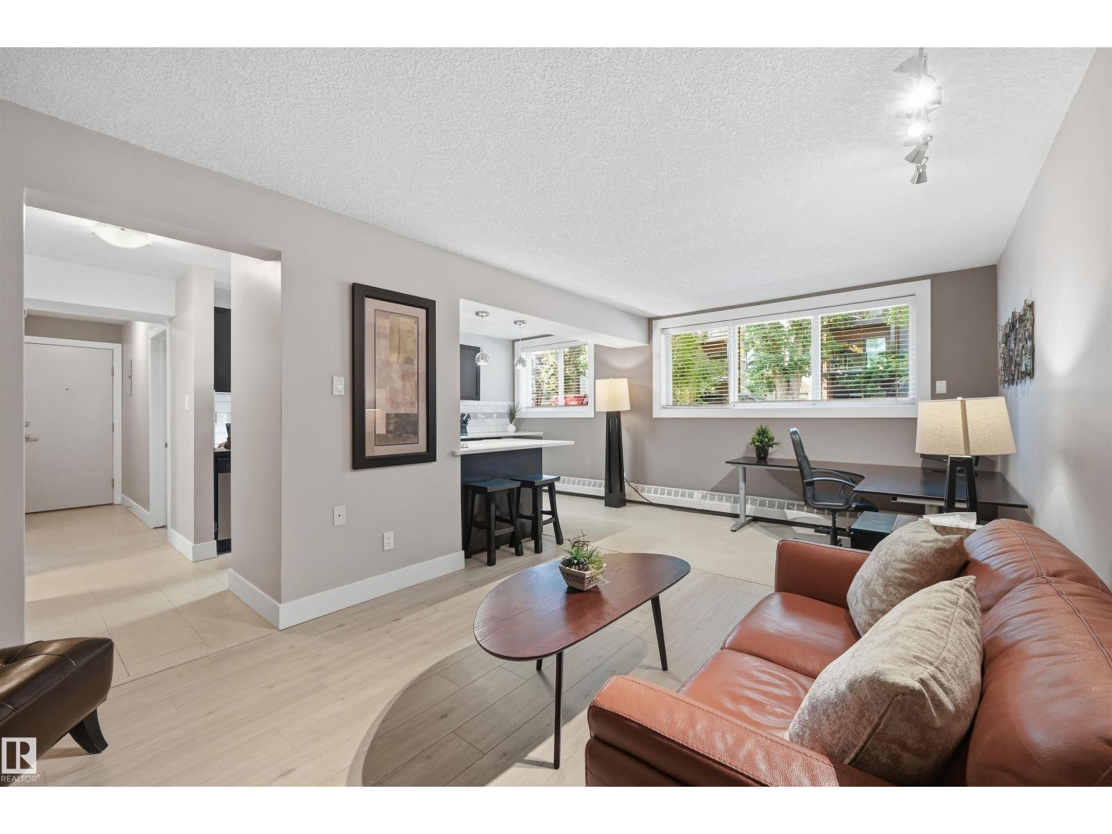 #1 10015 83 AV NW NW, Strathcona, Edmonton photo 1