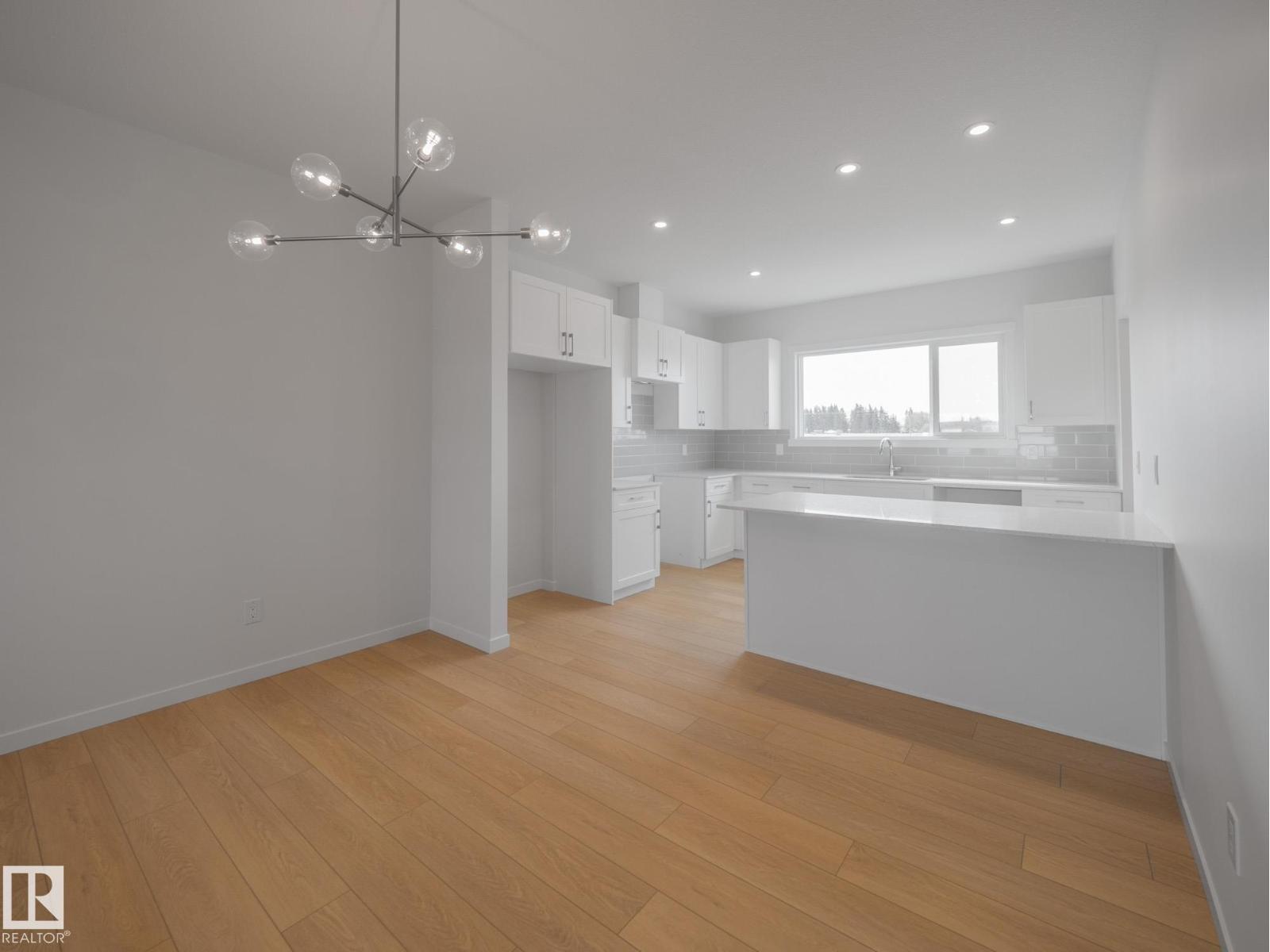 2020 194 ST NW - 13