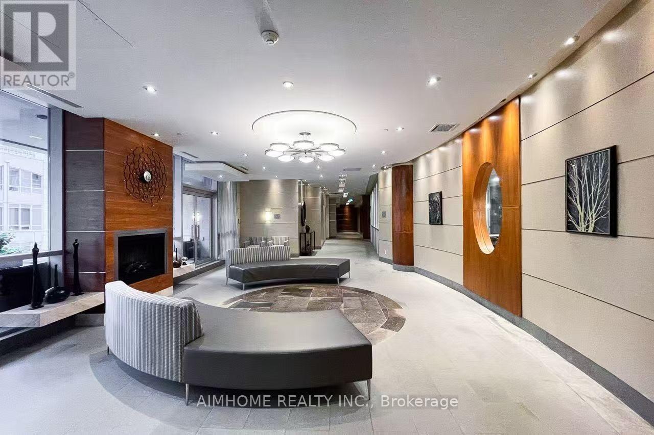 #2313 761 BAY STREET - Image 3