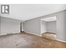 Bedroom - 42 Huntford Close Ne, Calgary, AB T2K3Y6 Photo 10