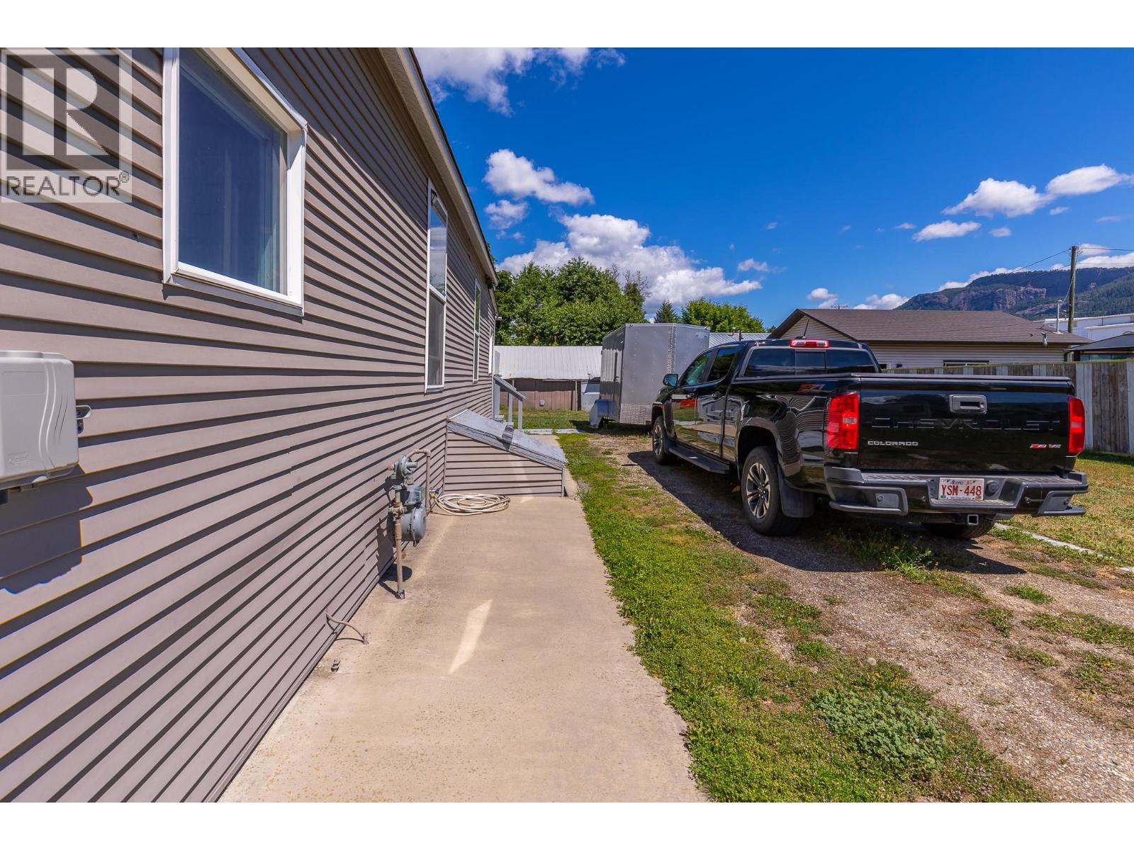 403 Howard Avenue - 42