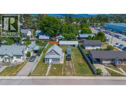 4pc Bathroom - 403 Howard Avenue, Enderby, BC V0E1V2 Photo 8