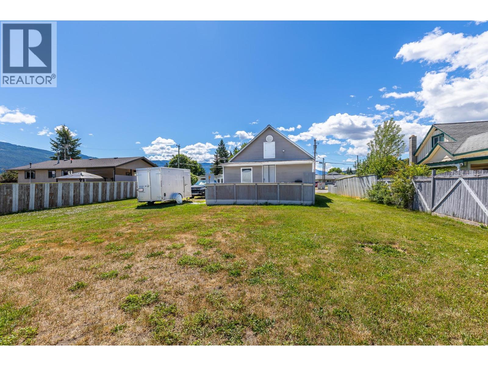 403 Howard Avenue - 6