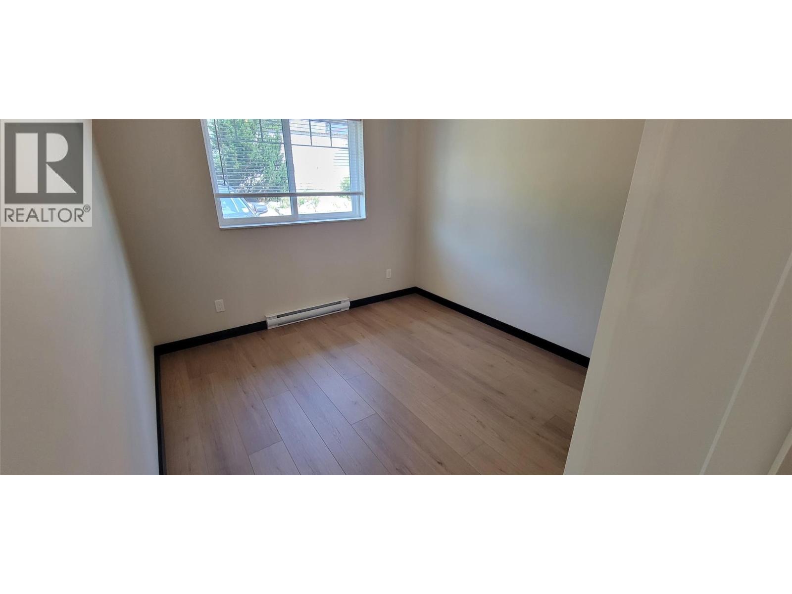 #3 611 Casley Court - Image 18
