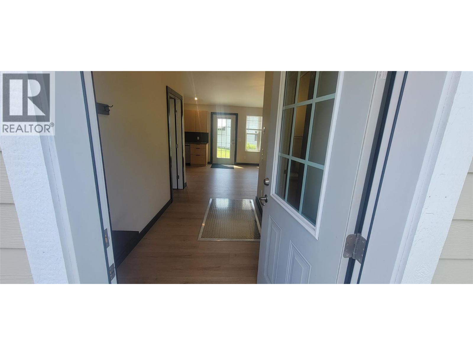 #3 611 Casley Court - 2