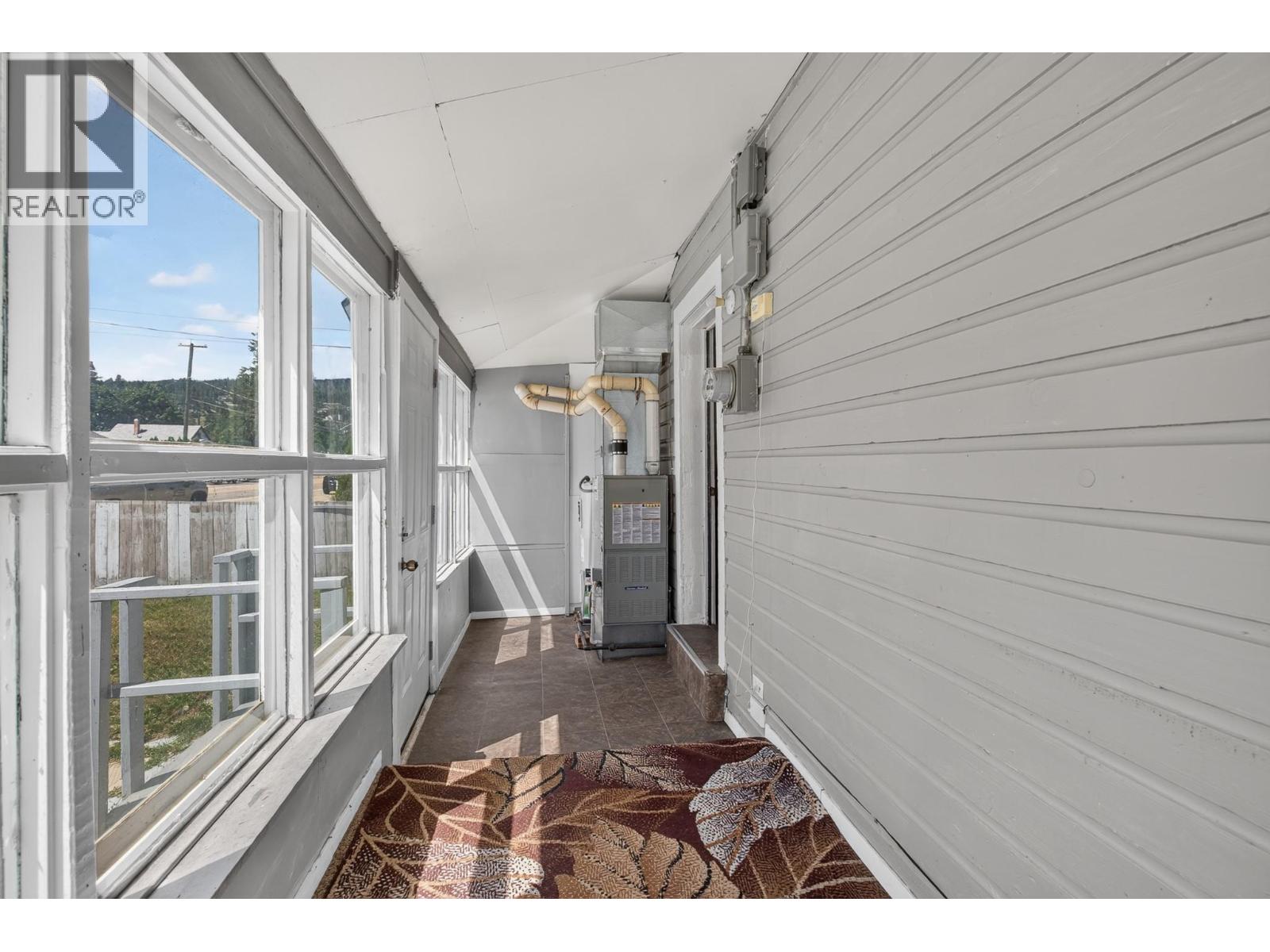 403 Howard Avenue - 31