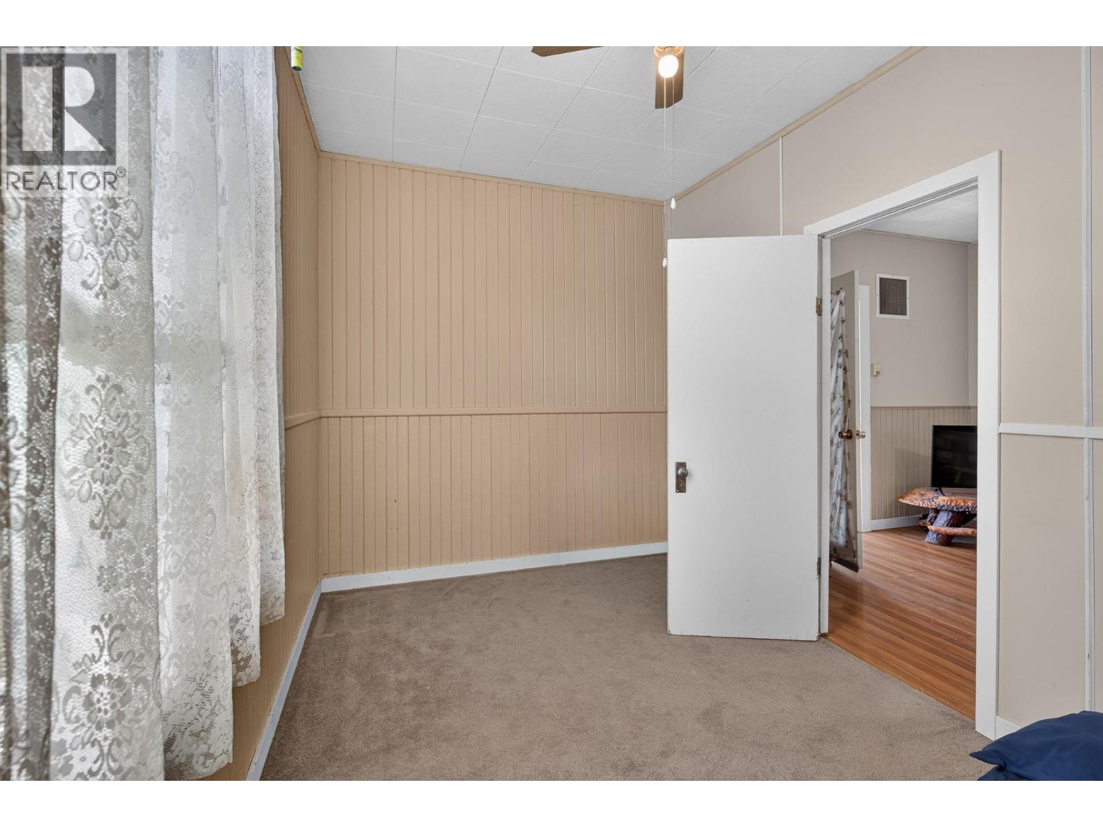 403 Howard Avenue - 22