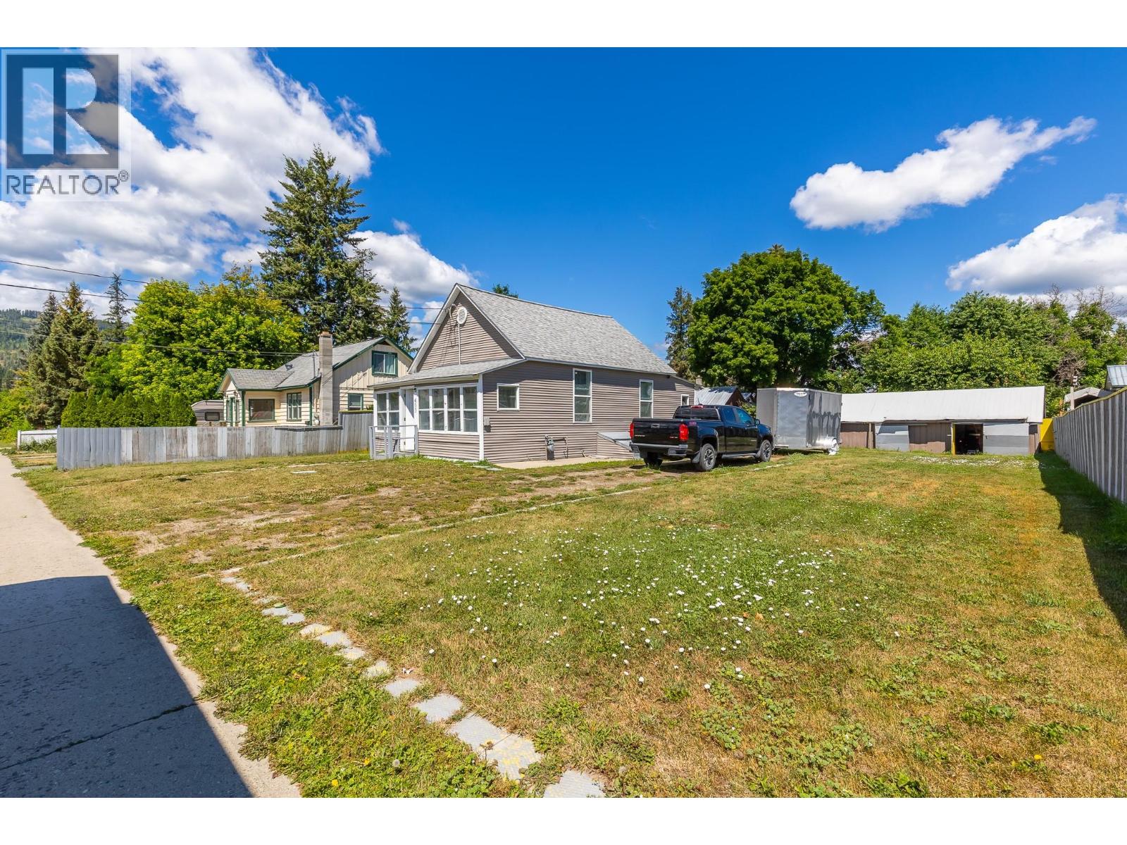 403 Howard Avenue - 2