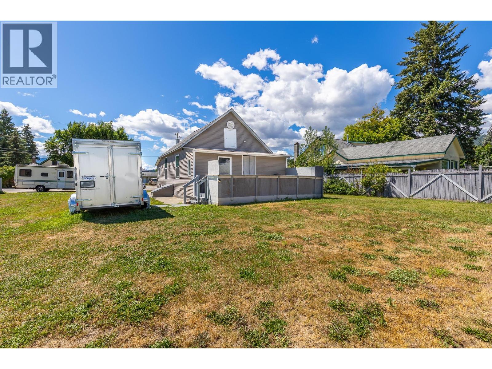 403 Howard Avenue - 7