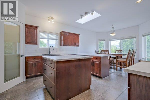 755 Birch Avenue - 8