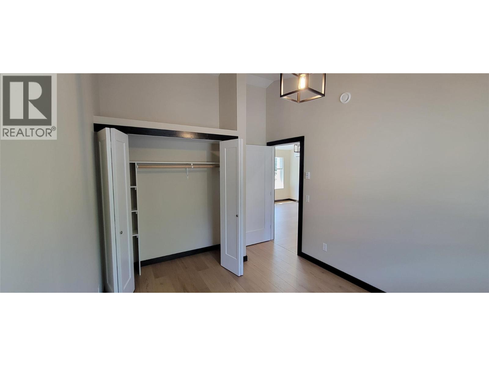 #3 611 Casley Court - Image 19