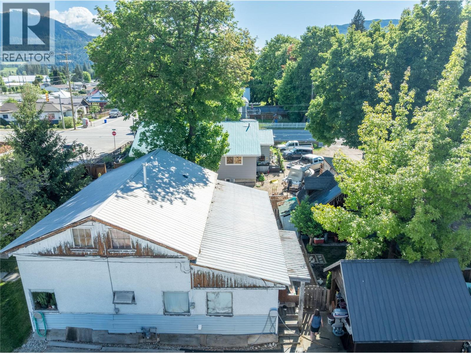  704 Knight Avenue, Enderby