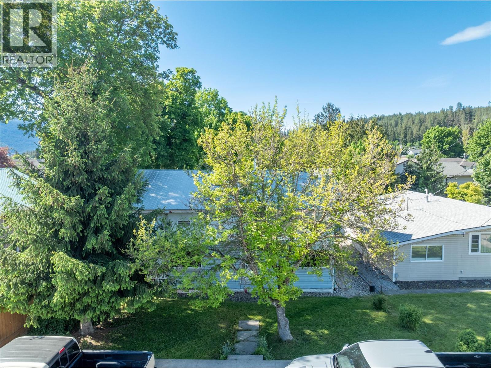  704 Knight Avenue, Enderby