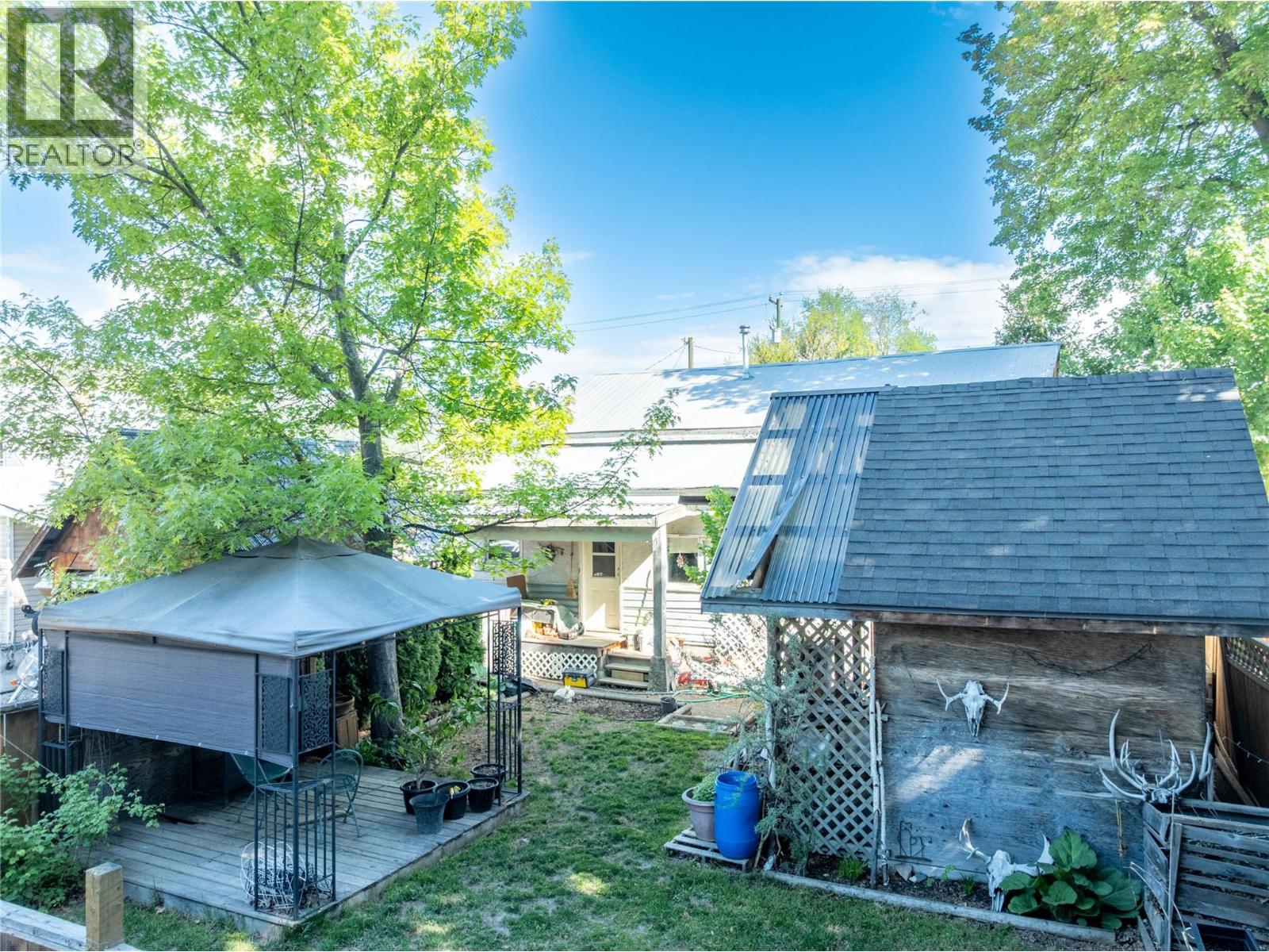  704 Knight Avenue, Enderby