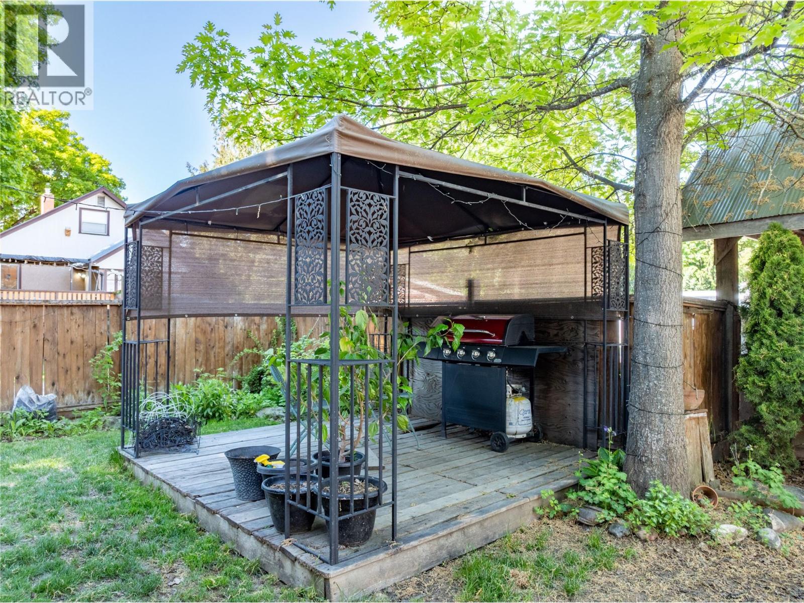  704 Knight Avenue, Enderby