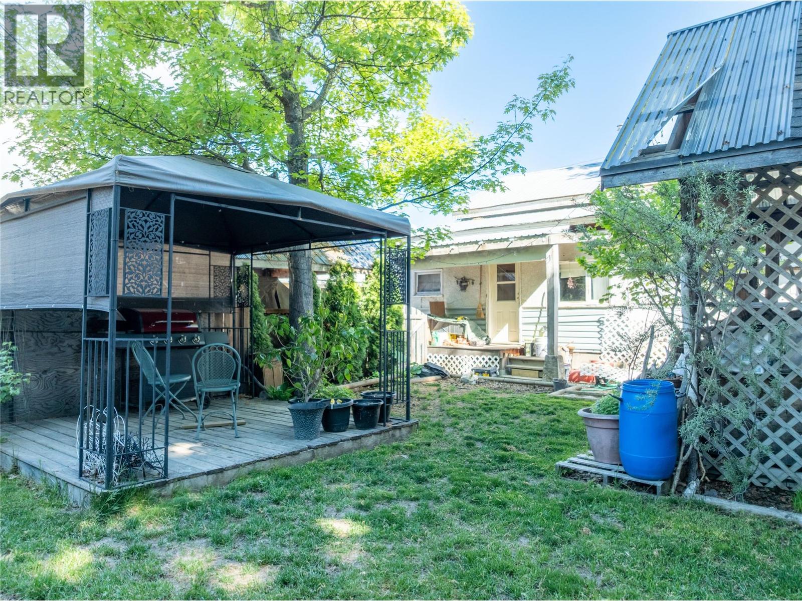  704 Knight Avenue, Enderby