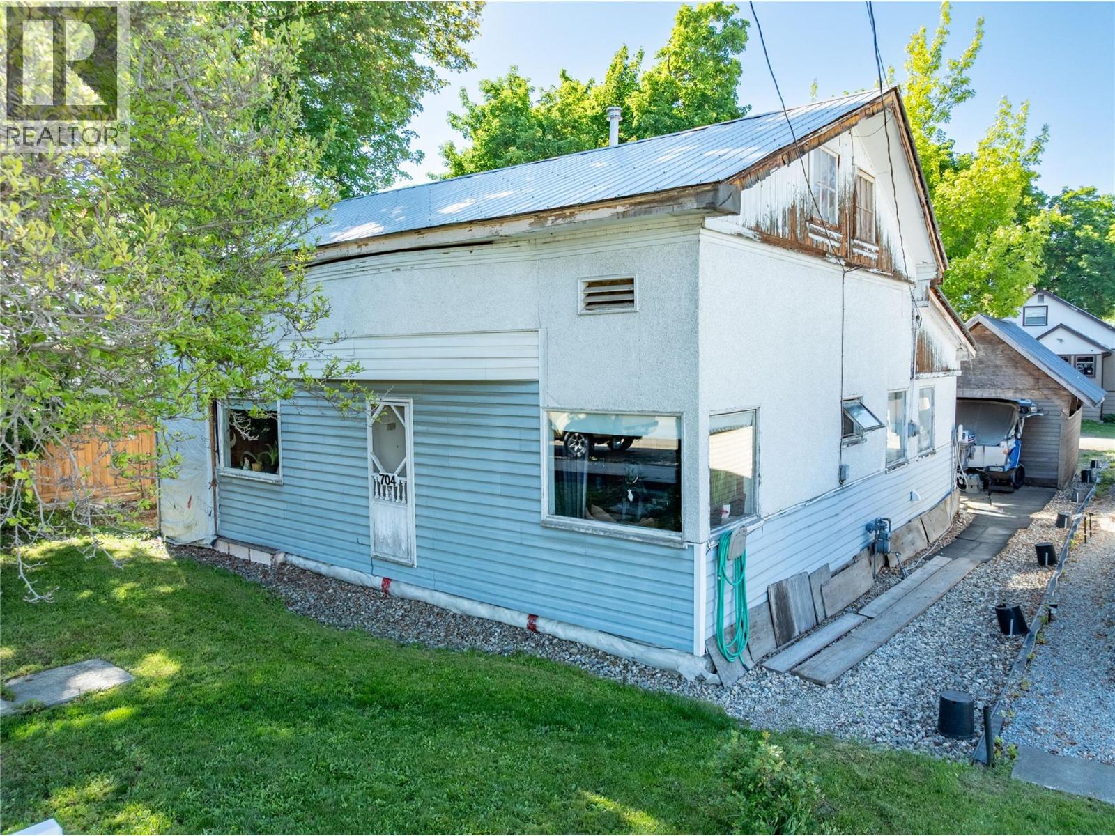  704 Knight Avenue, Enderby