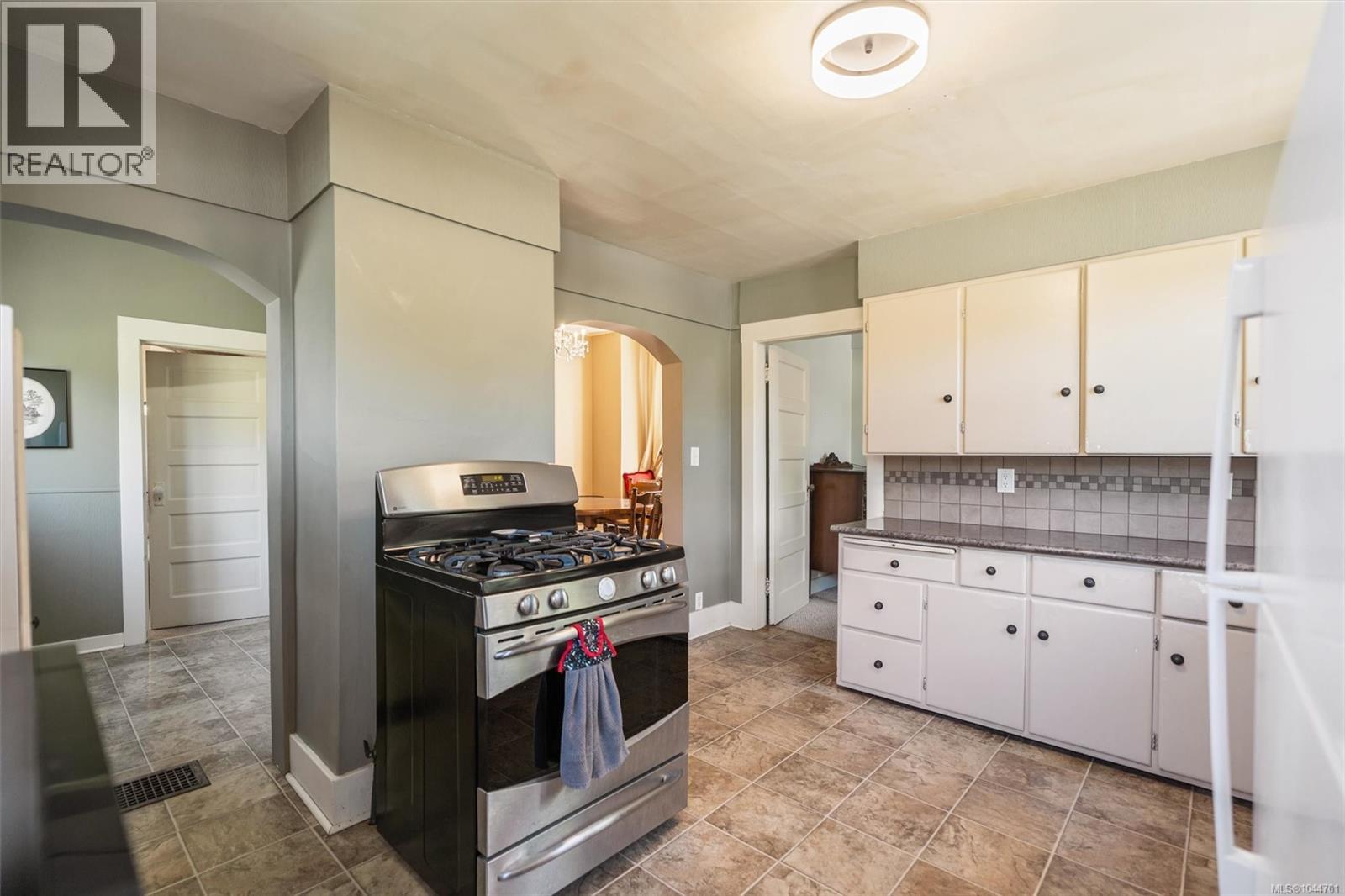 1456 Denman St - 12