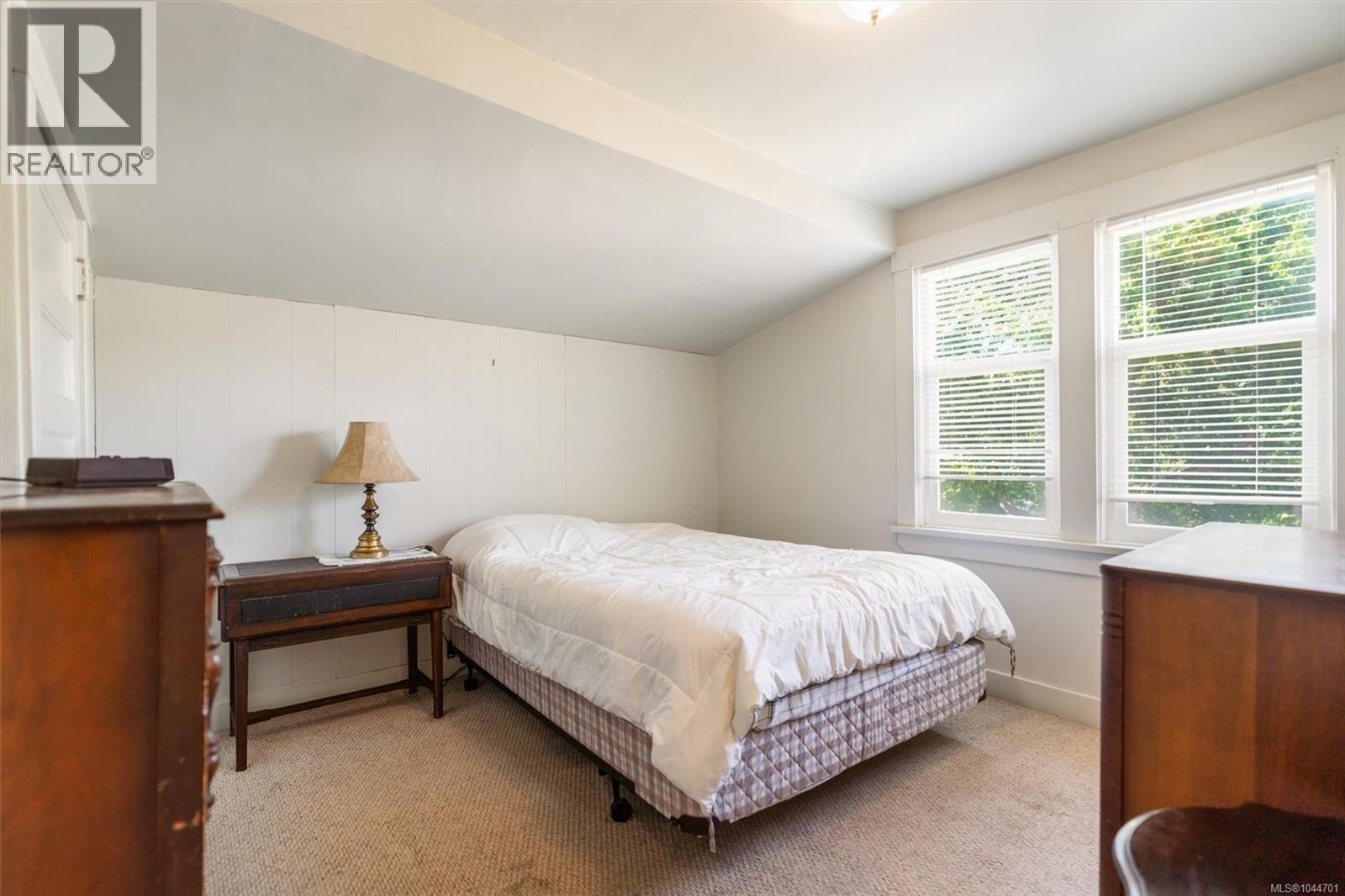 1456 Denman St - 16