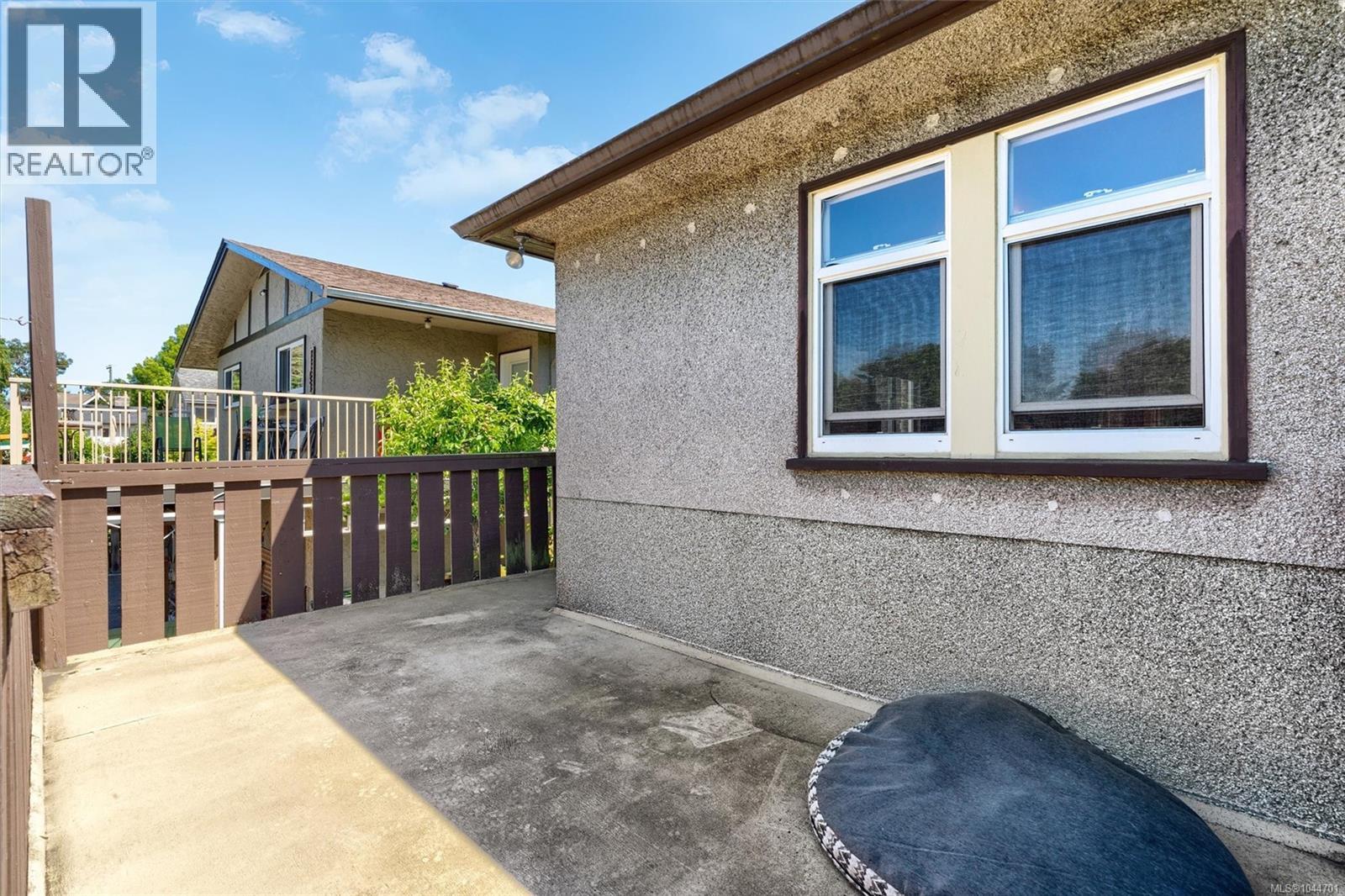 1456 Denman St - 28
