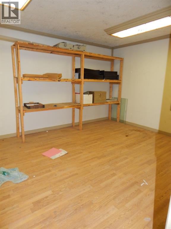 9712 97 Street - Photo 8