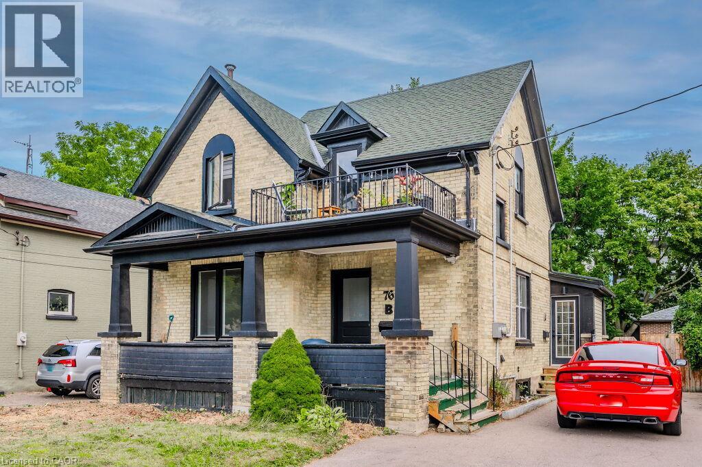 76 WELLINGTON Street N Unit# A — photo 2