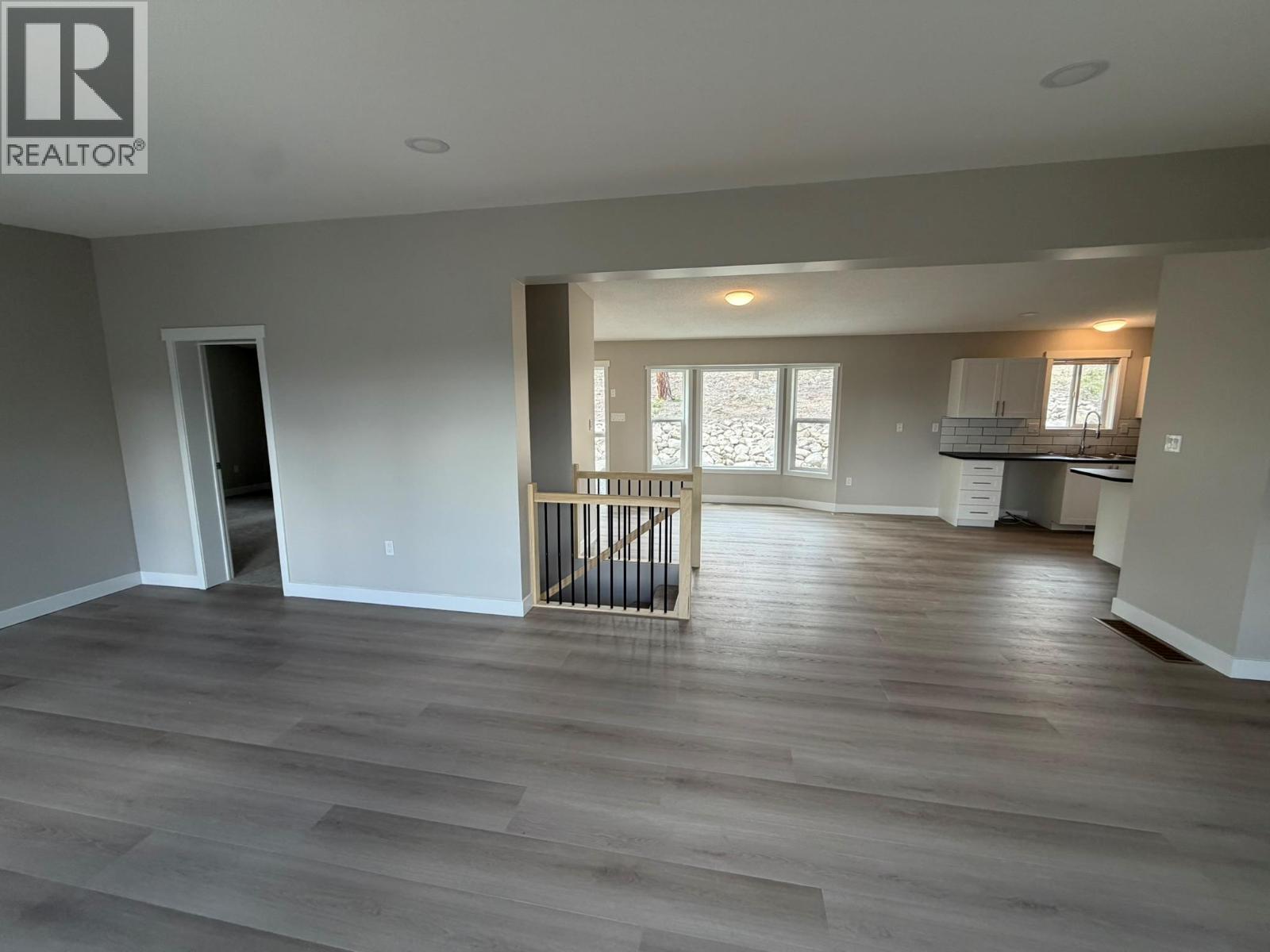 7932 Alpine Road - 11