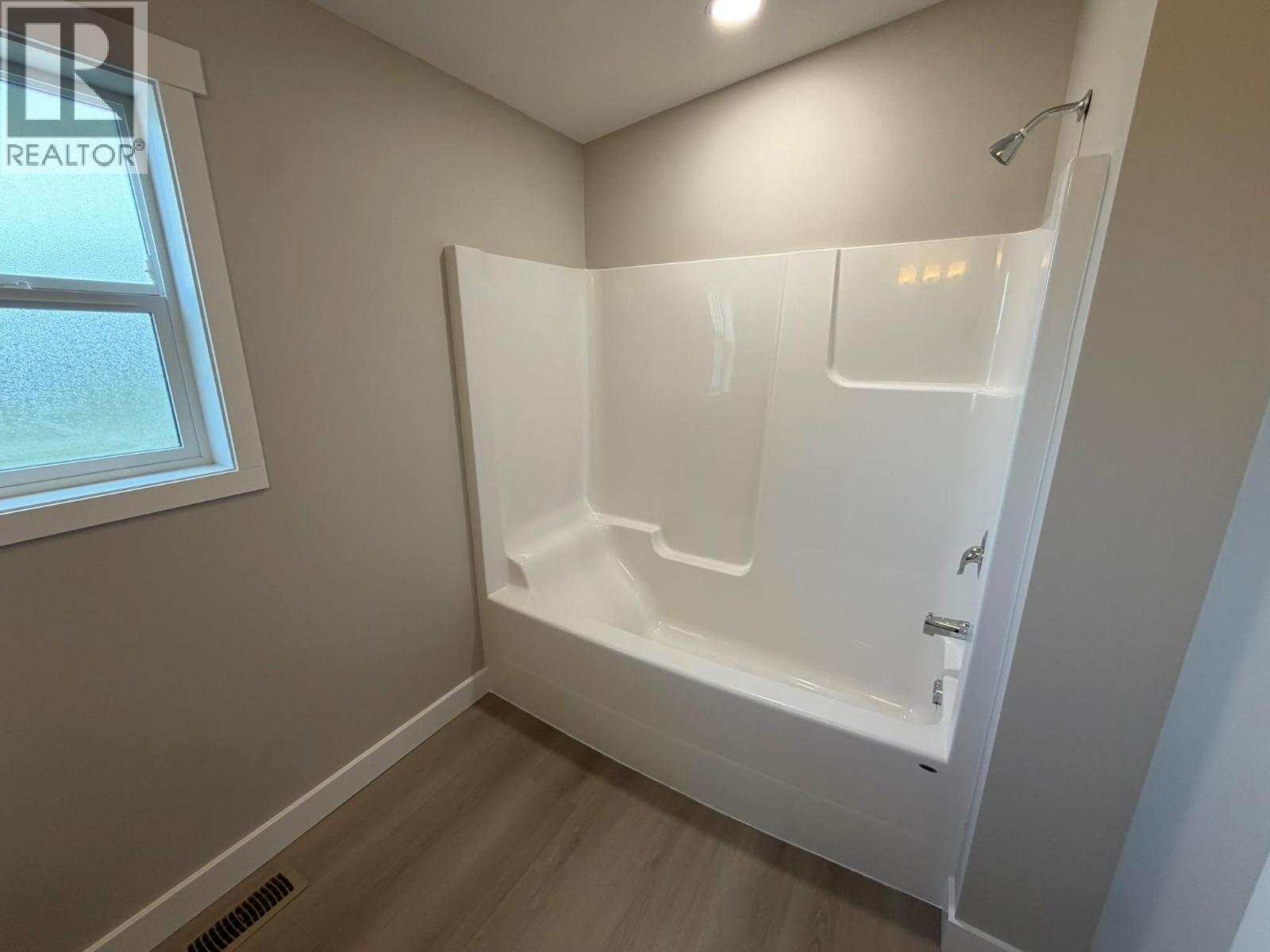 7932 Alpine Road, Kelowna