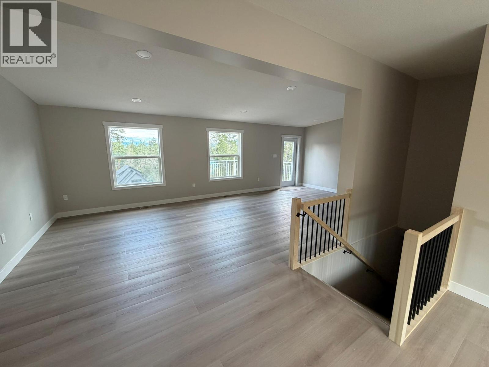 7932 Alpine Road - 8