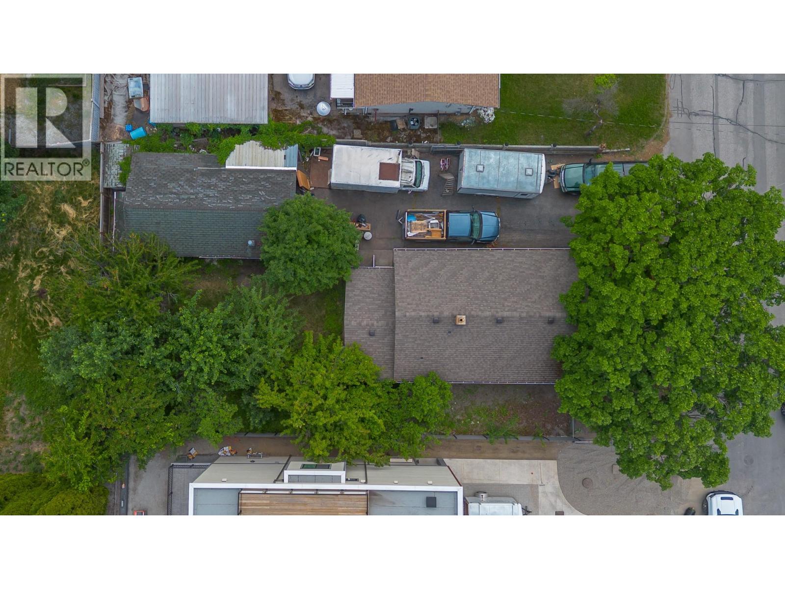 3905 26 Street - 6