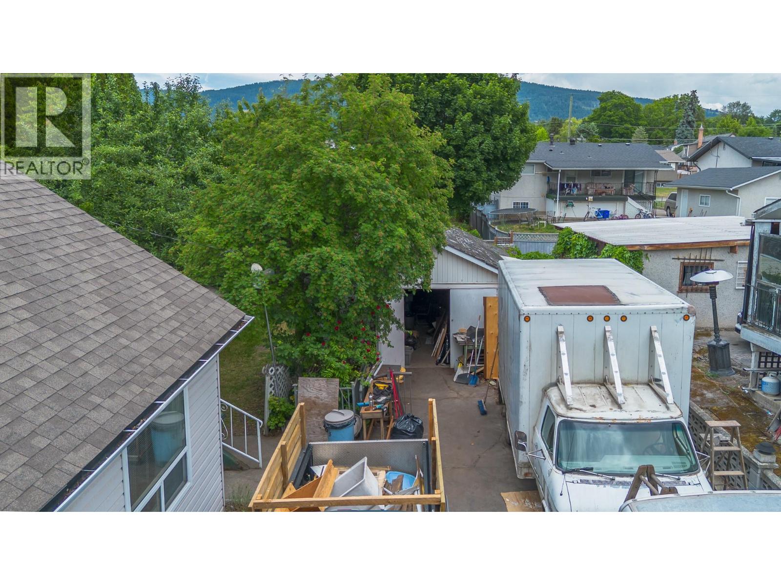 3905 26 Street - 44