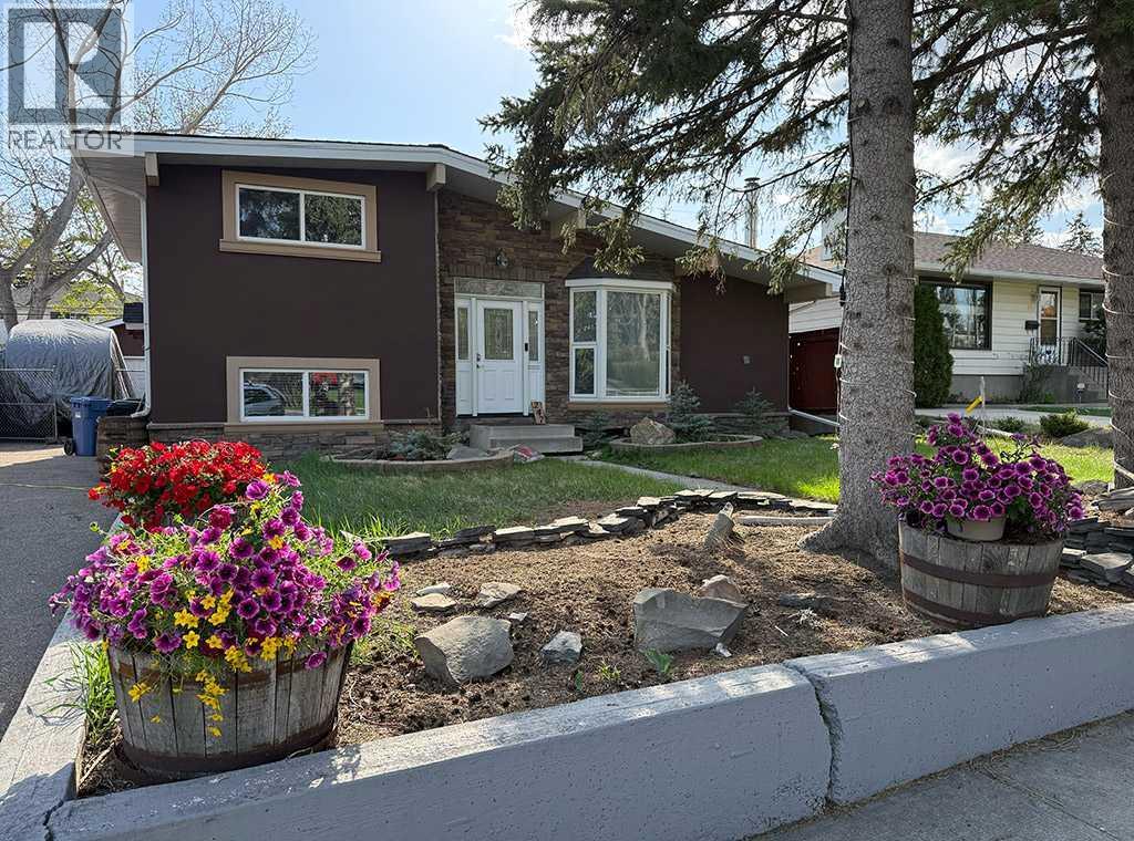 247 Simons Road NW, Thorncliffe, Calgary photo 1