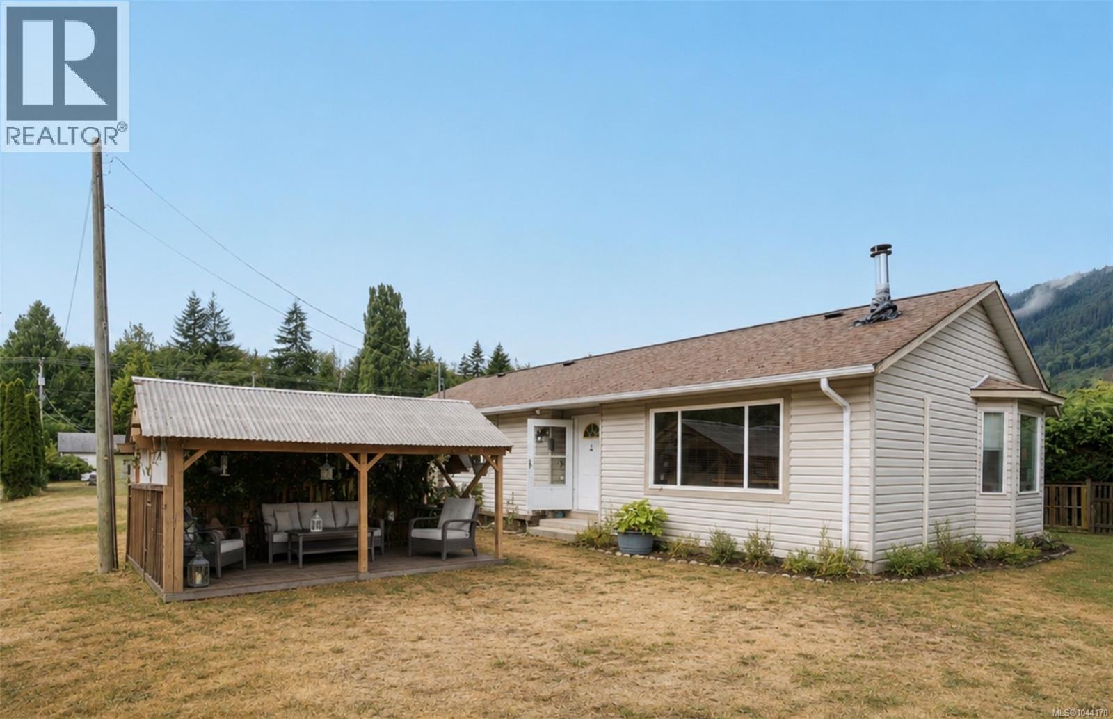 135 Macdonald Rd