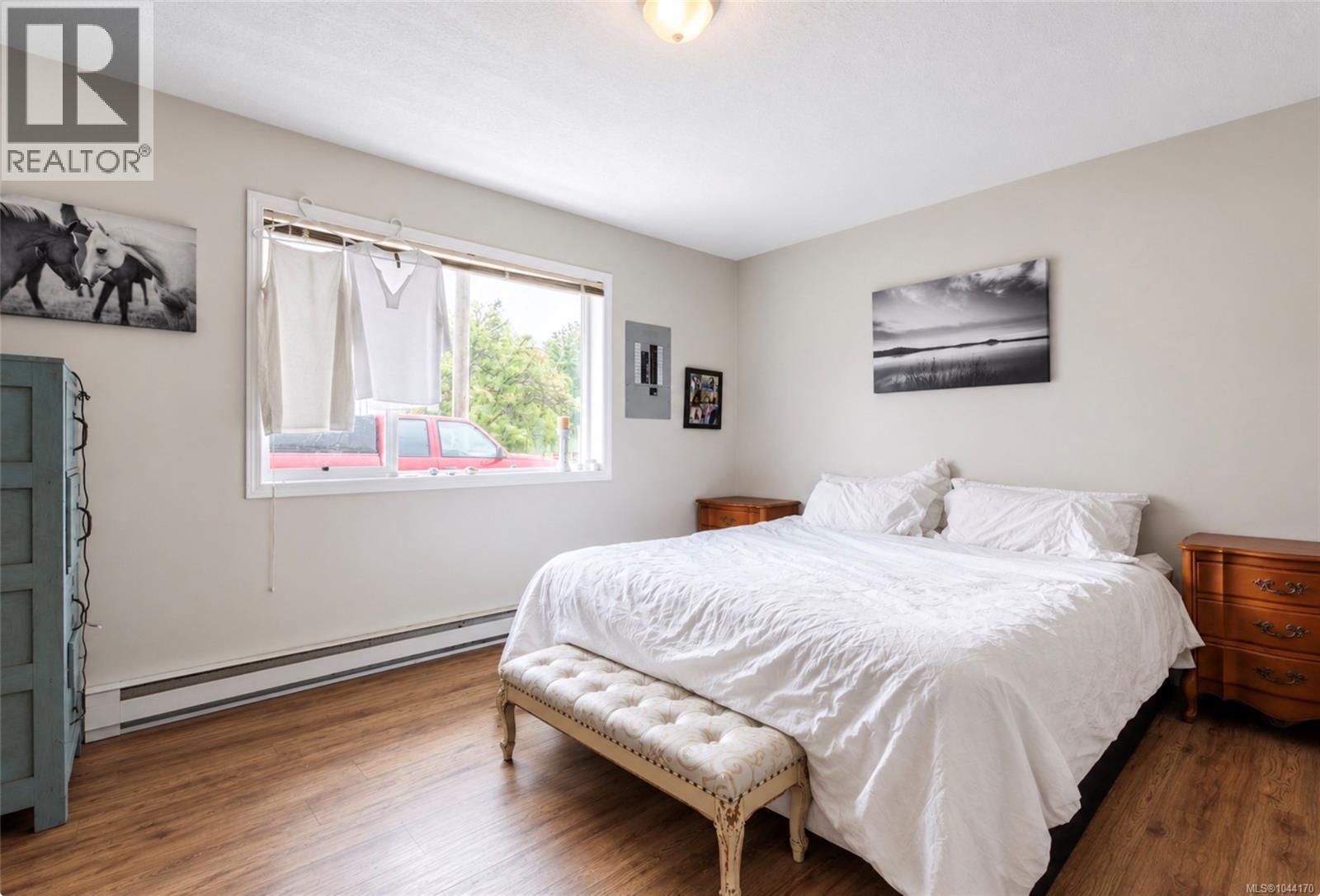 135 Macdonald Rd - Image 14