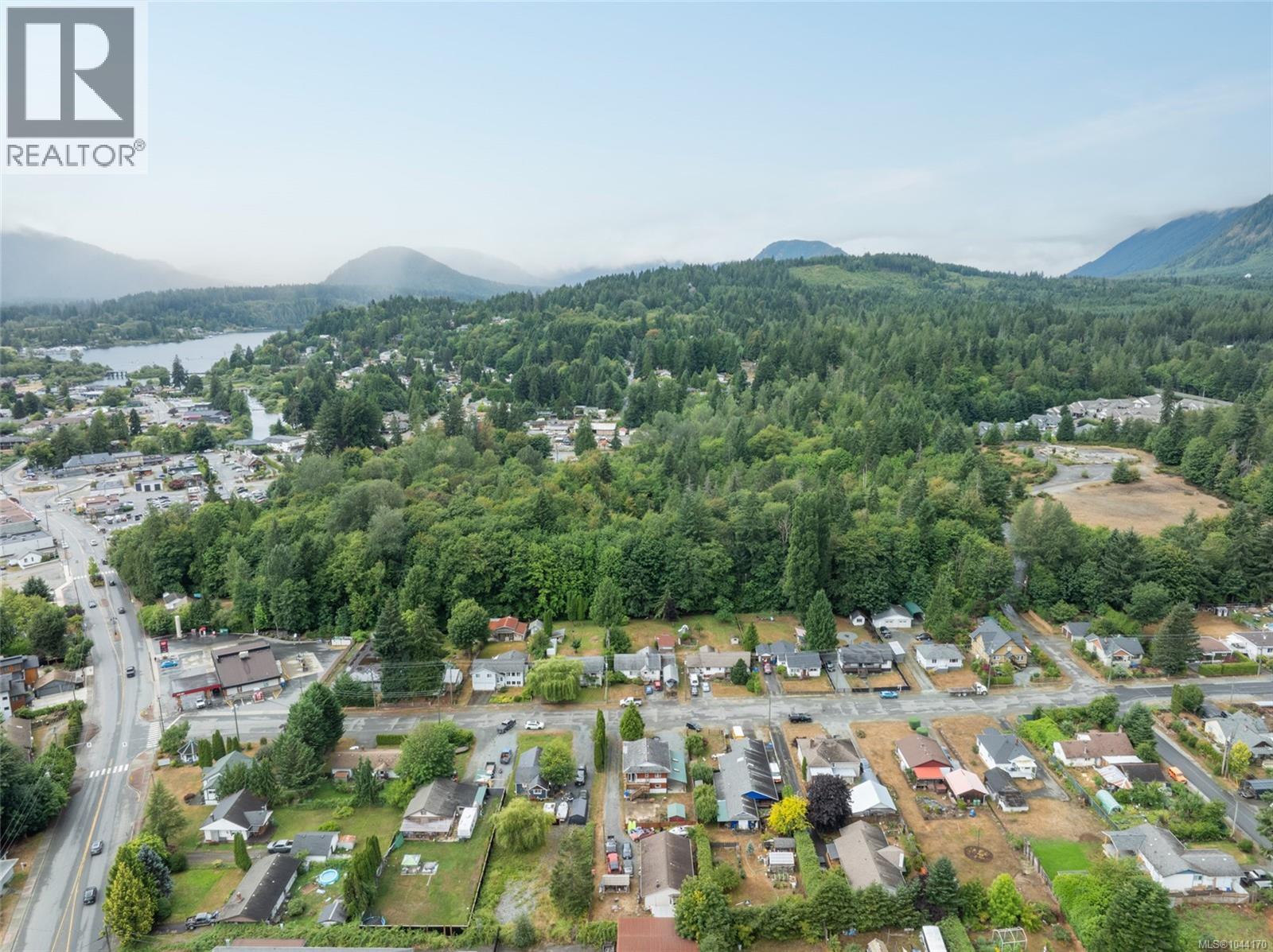 135 Macdonald Rd - Image 4