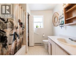 135 Macdonald Rd, Lake Cowichan, BC V0R2G0 Photo 16